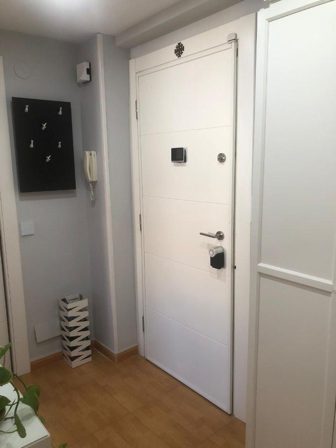 Apartament Huelin Playa Con Parking Cerca Centro Malaga Zewnętrze zdjęcie